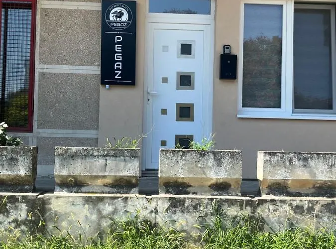 شقة Pegaz